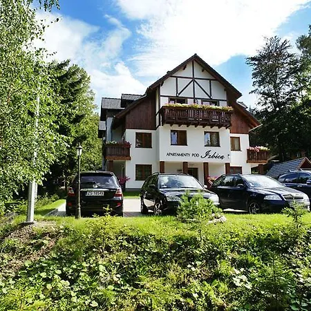 Pod Izbica 아파트